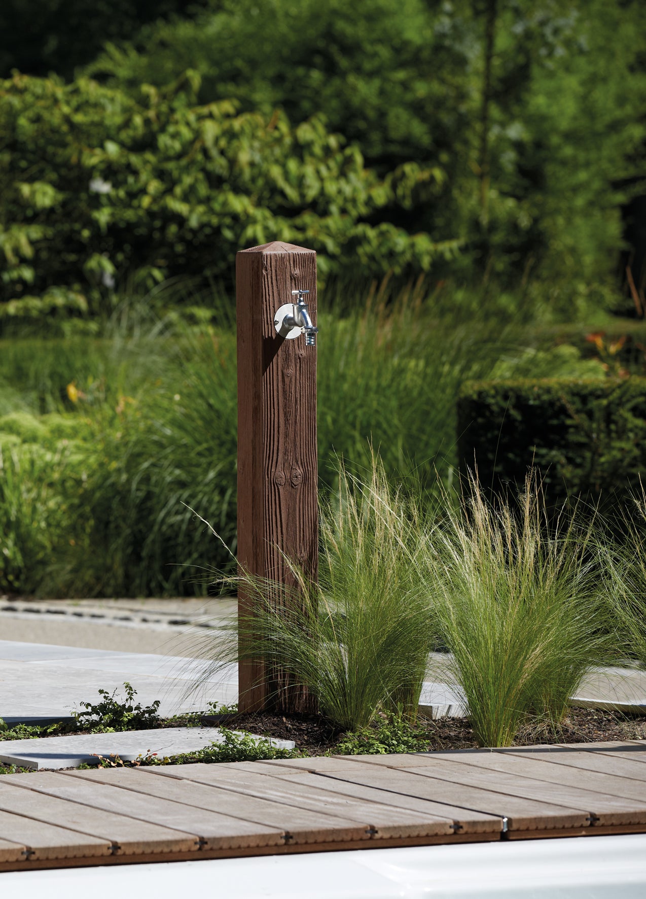 Fontaine de jardin Wood bois foncé - Robinet nostalgie - Grande vasque