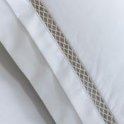 Housse de couette - 140x200cm - Dolly - satin de coton brodé - blanc