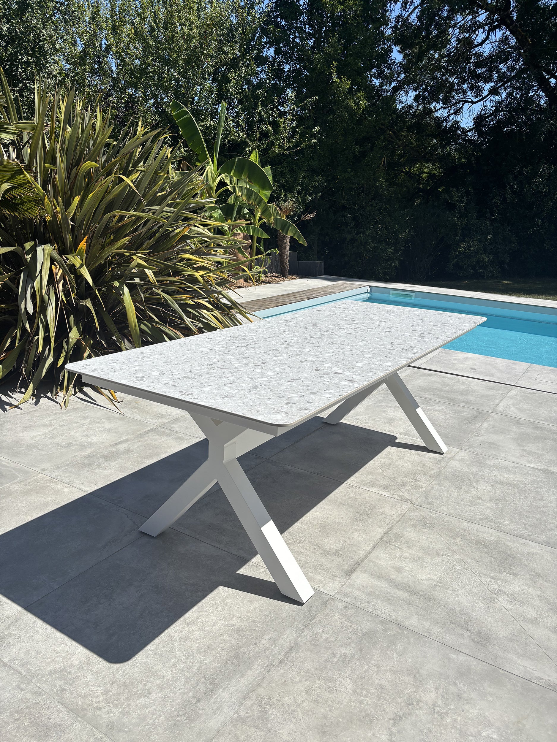 Table de jardin Abella - Blanc 220 cm