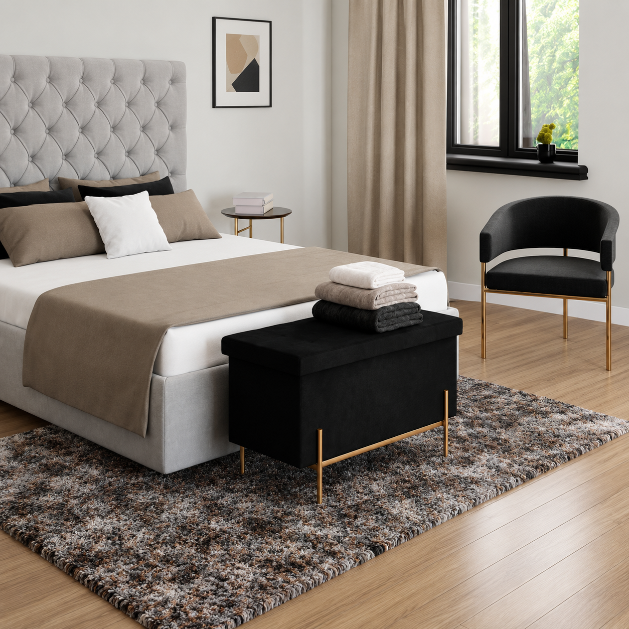 Banc coffre avec pieds dorés Loan en velours noir 76cm