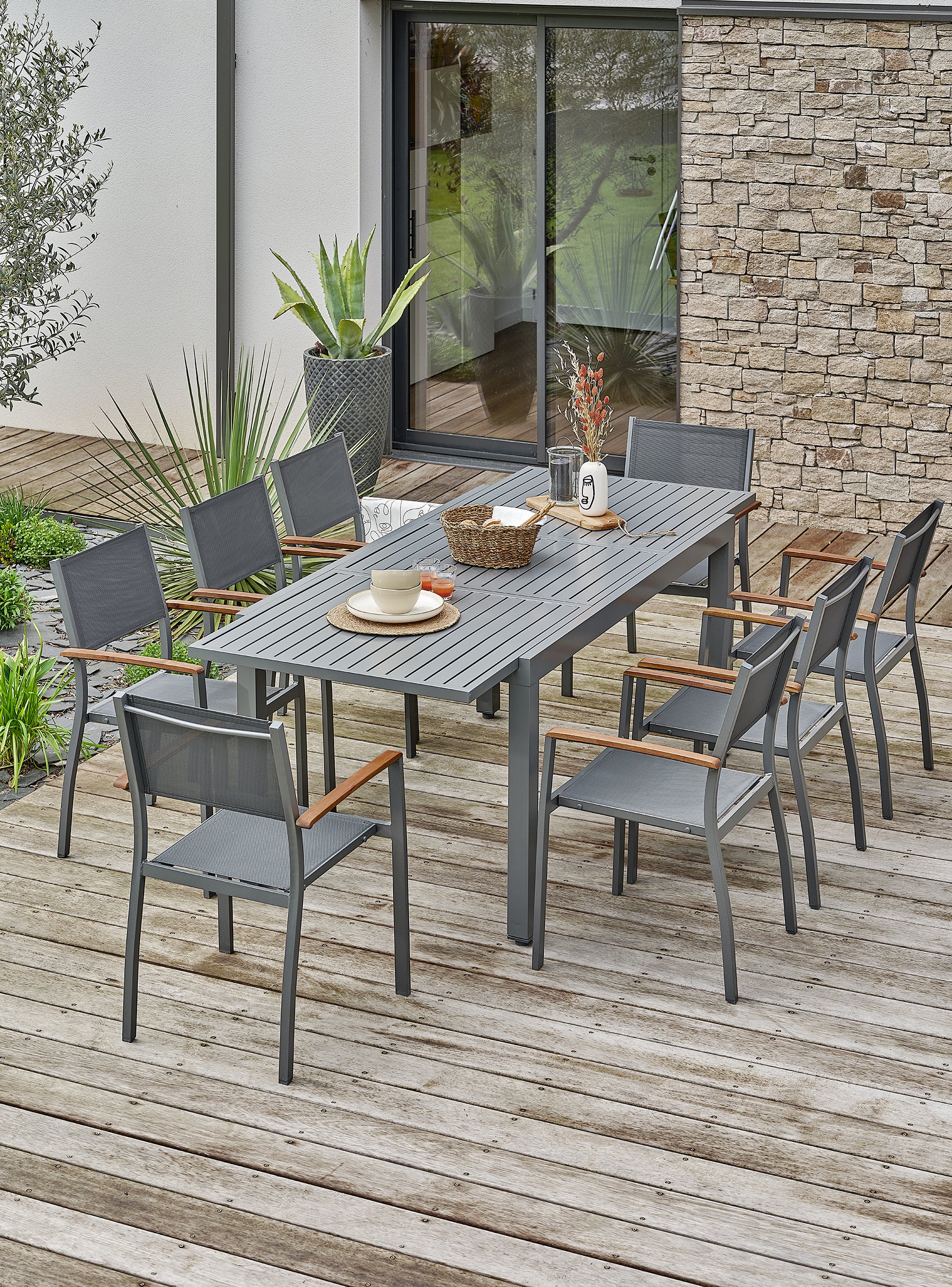 Ensemble repas de jardin table extensible en aluminium et 8 fauteuils – Orsino