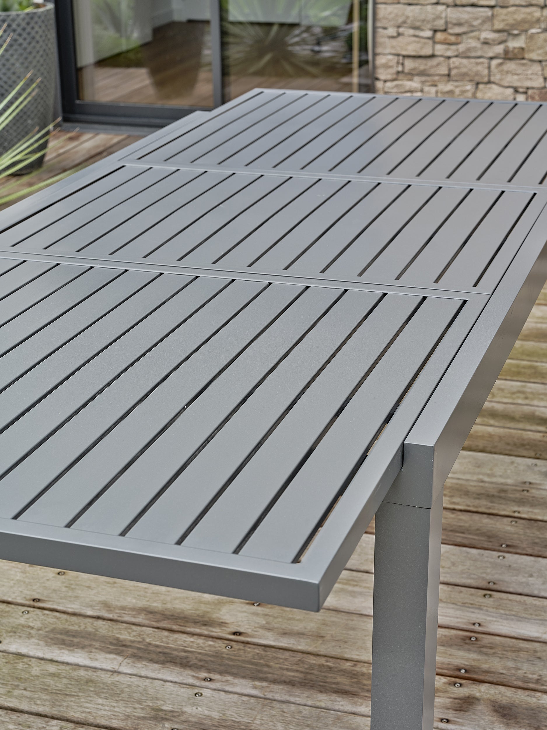 Ensemble repas de jardin table extensible en aluminium et 8 fauteuils – Orsino