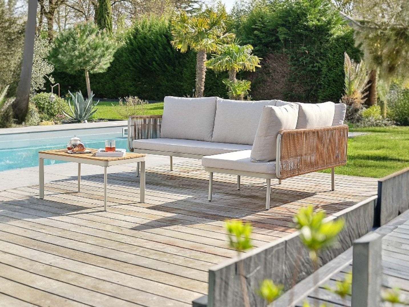 Salon bas de jardin Renzo en acier et acacia - Grège