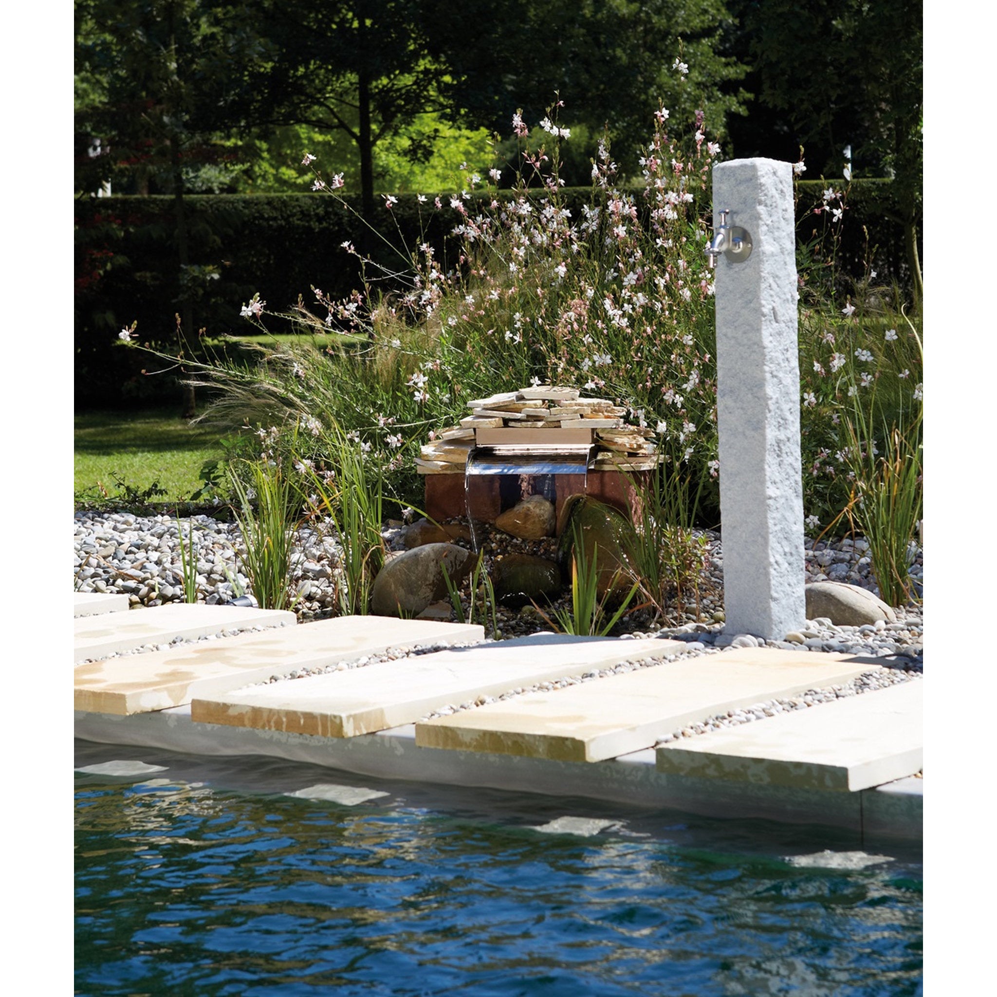 Fontaine de jardin Granit gris clair- Robinet nostalgie - Grande vasque