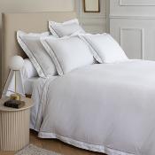 Drap housse - 140x90cm Dolly - satin de coton brodé