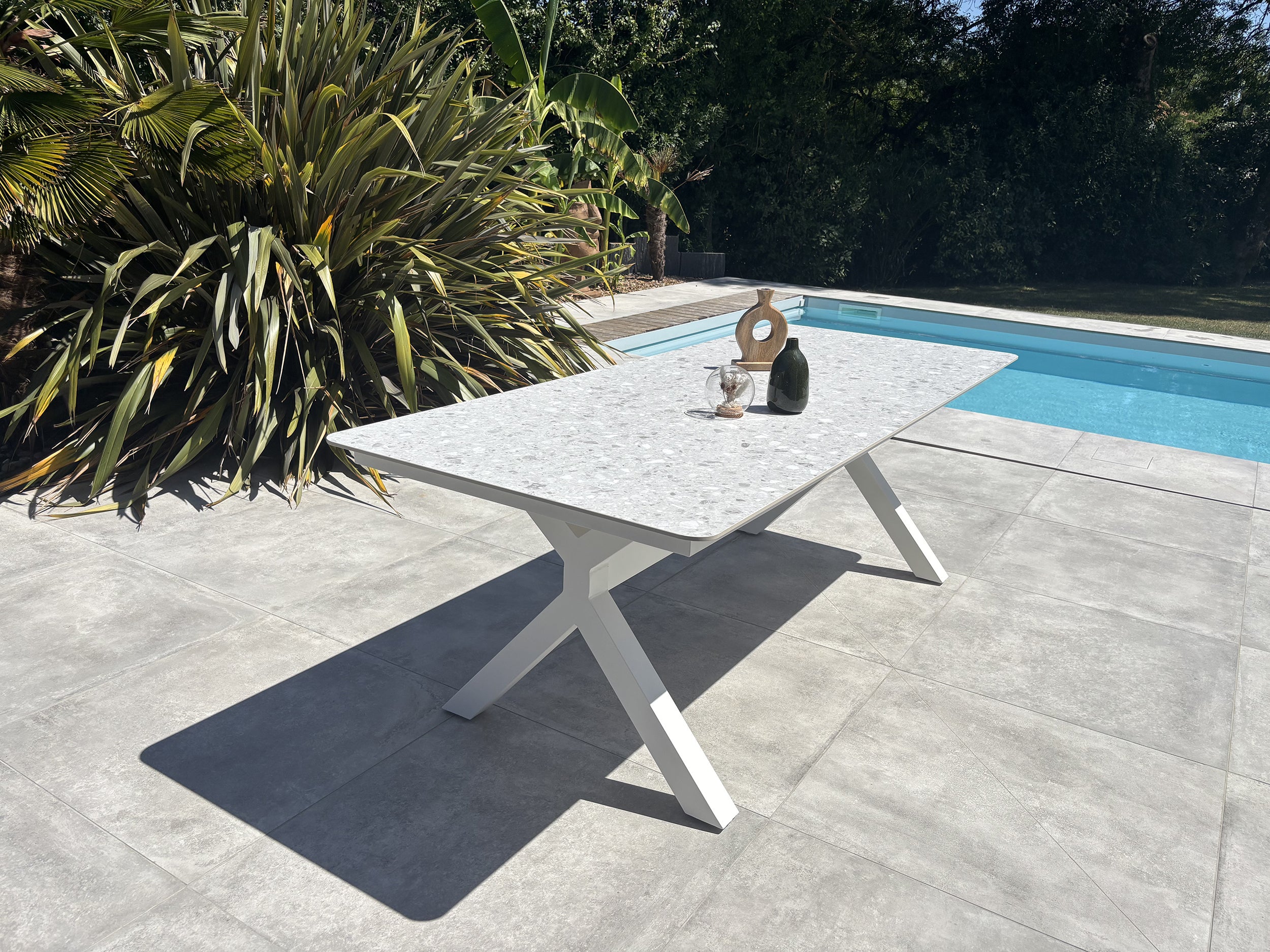 Table de jardin Abella - Blanc 220 cm