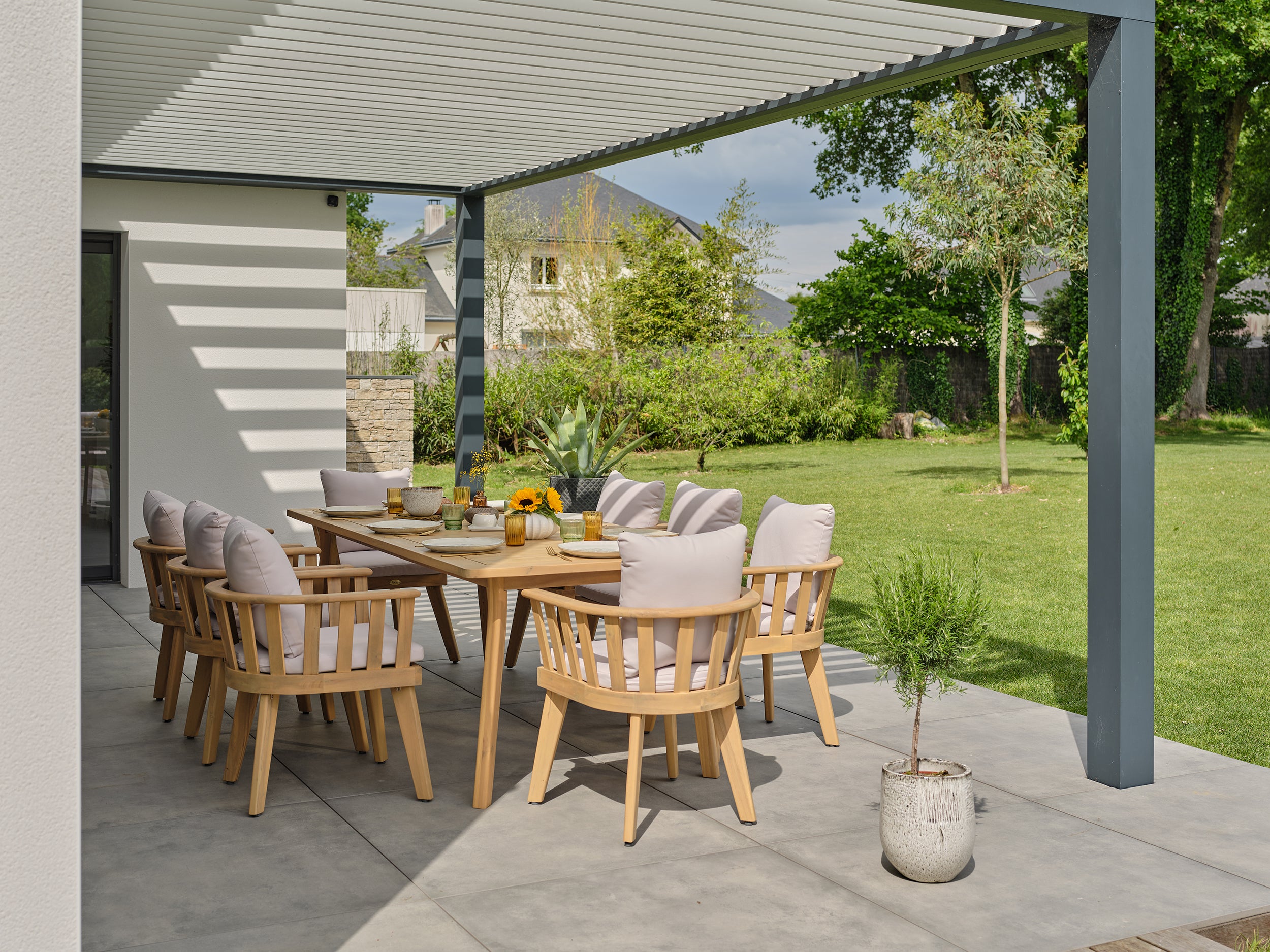 Ensemble repas de jardin en acacia massif Liso 8 places - Acacia 220 cm