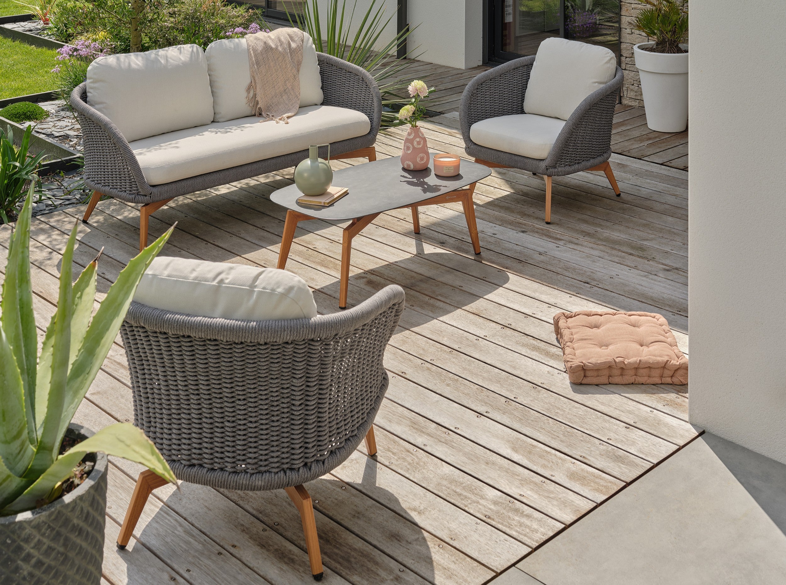 Salon bas de jardin Mynta alu et corde Olefin - Effet bois