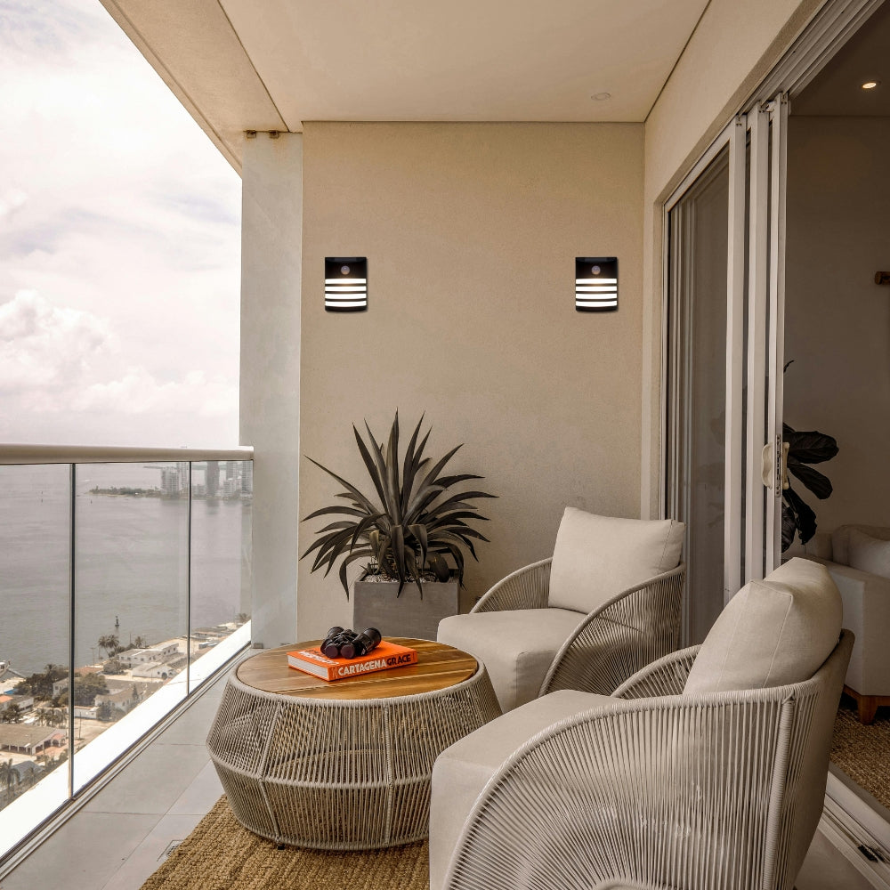 Lot de 4 appliques murales solaires d'extérieur noires – Sans Fil avec Détecteur de Mouvement