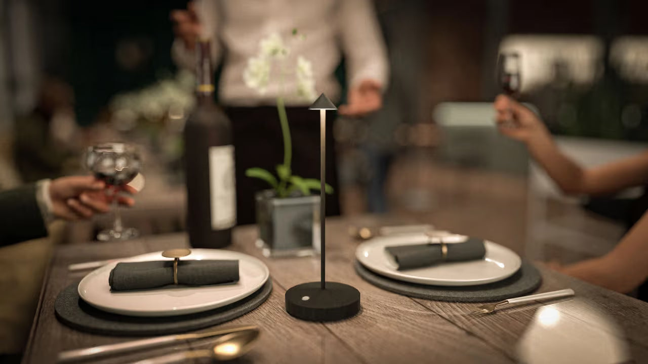 Lampe de table LED sans fil rechargeable Angelina - noire - intérieur & extérieur