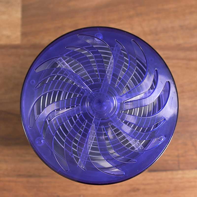 Disque solaire électrique avec lumière bleue anti-insectes